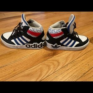 Boys high top Adidas
